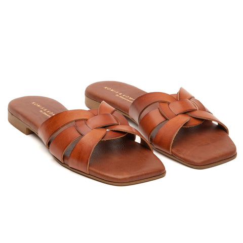 FLAT SANDALS