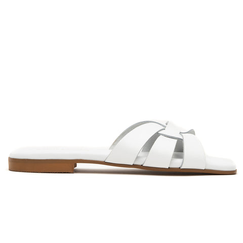 FLAT SANDALS