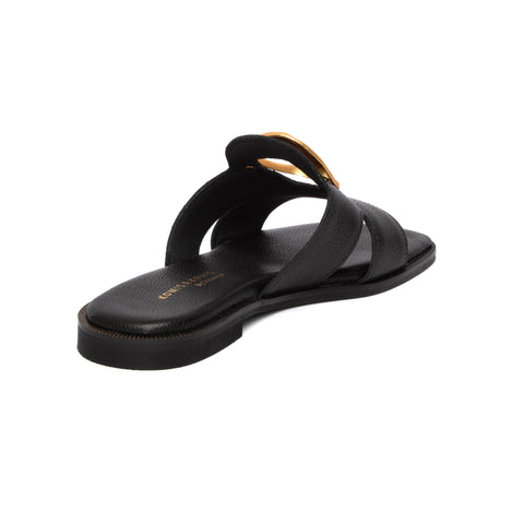 FLAT SANDALS