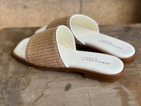 FLAT SANDALS