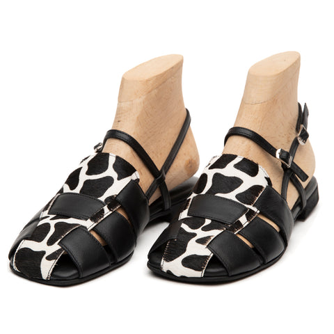 FLAT SANDALS